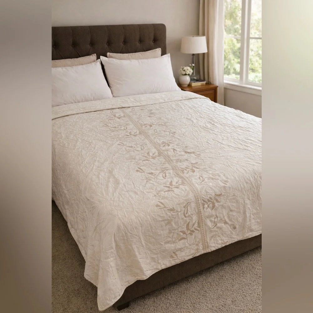 Anthropologie Embroidered Floral Cream Duvet Buttons DVTSU2258A Queen 2